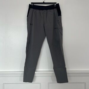 Men’s Grey Under Armour Athletic Pants Size XLarge